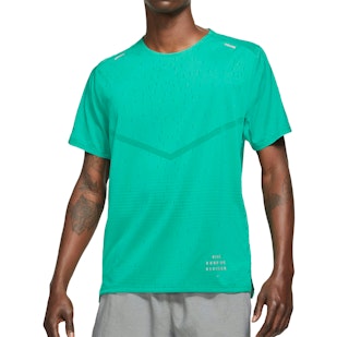 Main image showing a product in the gallery