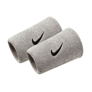 Nike Swoosh Classic Doublewide Wristbands 2-Pack Unisex Nike Swoosh Classic Doublewide Wristbands 2-Pack Unisex
