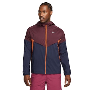 Main image showing a product in the gallery