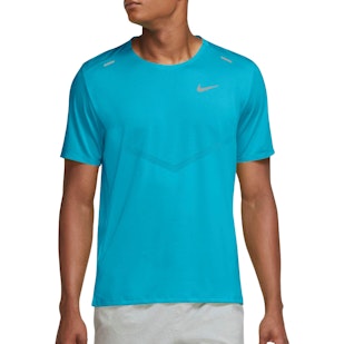 Main image showing a product in the gallery