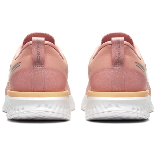 Odyssey react 2 flyknit sales women's shoes pink foam