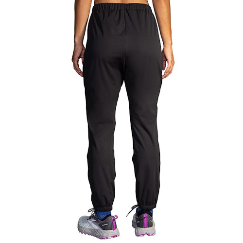 Brooks sweatpants top