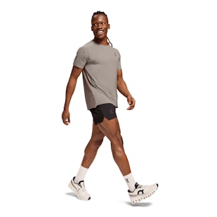 Main image showing a product in the gallery