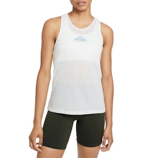 Main image showing a product in the gallery