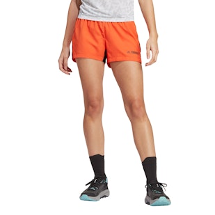 Main image showing a product in the gallery