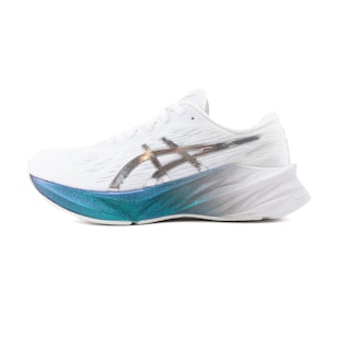 Main image showing a product in the gallery