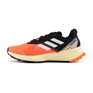 Main image showing a product in the gallery