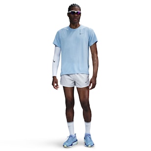 Main image showing a product in the gallery