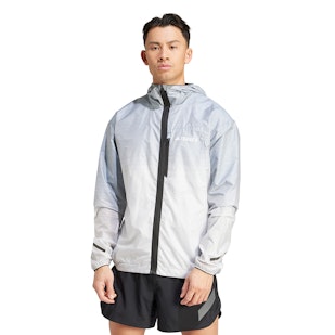 Main image showing a product in the gallery