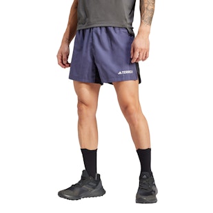 Main image showing a product in the gallery