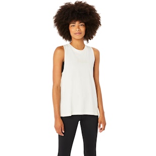 Main image showing a product in the gallery