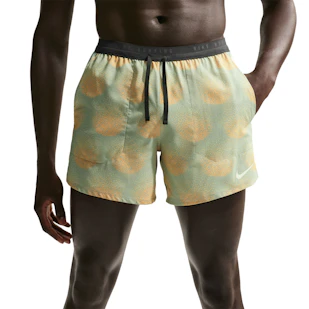 Main image showing a product in the gallery