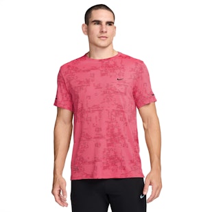 Main image showing a product in the gallery