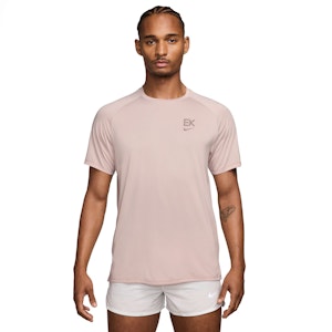 Nike Stride X Eliud Kipchoge Dri-FIT ADV T-shirt Herre Nike Stride X Eliud Kipchoge Dri-FIT ADV T-shirt Herre