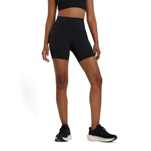 New Balance Sleek Pocket High Rise 6 Inch Short Dame New Balance Sleek Pocket High Rise 6 Inch Short Dame