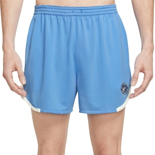 Main image showing a product in the gallery