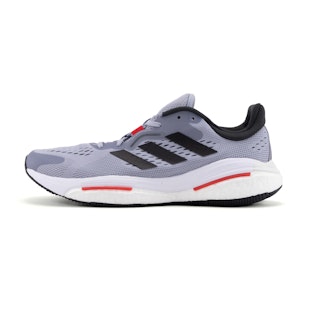 Main image showing a product in the gallery