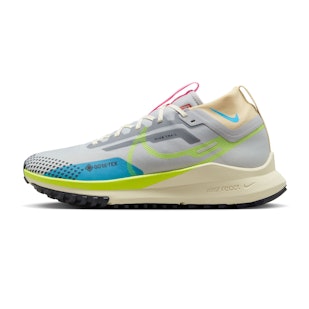 Main image showing a product in the gallery