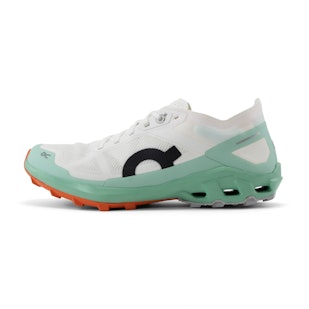 Main image showing a product in the gallery