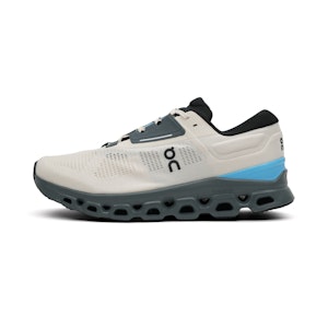 On Cloudstratus 3 Men On Cloudstratus 3 Men