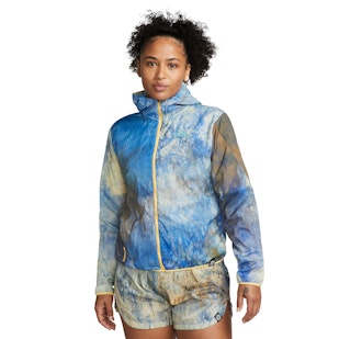 Main image showing a product in the gallery