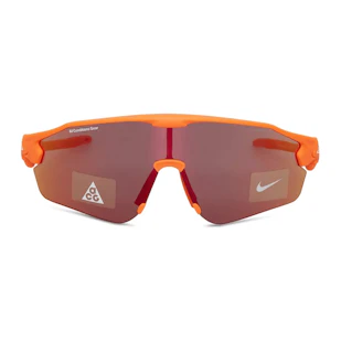 Main image showing a product in the gallery