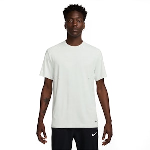 Nike Run Pinnacle Dri-FIT ADV T-shirt Herren Nike Run Pinnacle Dri-FIT ADV T-shirt Herren