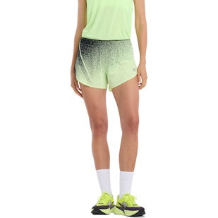 Main image showing a product in the gallery