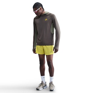 Main image showing a product in the gallery