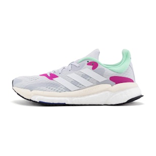 Main image showing a product in the gallery