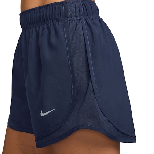 Nike Tempo Dri-FIT Mid-Rise Inch Shorts Women