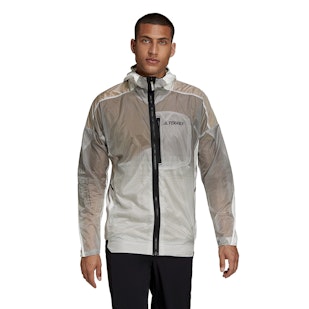 Main image showing a product in the gallery