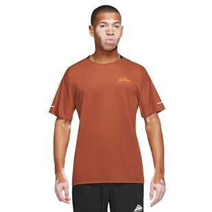 Main image showing a product in the gallery