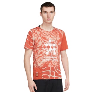 Main image showing a product in the gallery