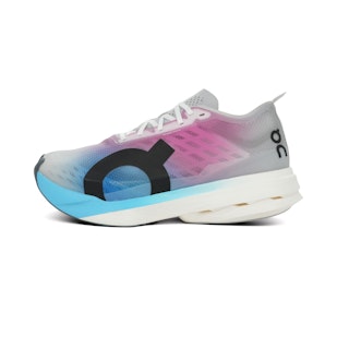 Main image showing a product in the gallery