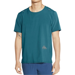 Main image showing a product in the gallery