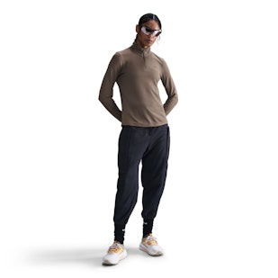 Main image showing a product in the gallery