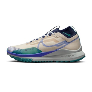 Main image showing a product in the gallery