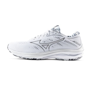 Main image showing a product in the gallery