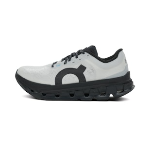 Main image showing a product in the gallery