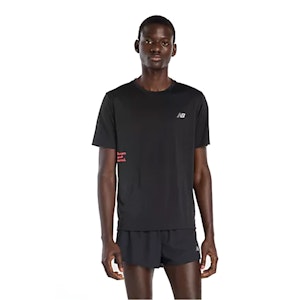 New Balance Athletics Graphic T-Shirt Herren New Balance Athletics Graphic T-Shirt Herren